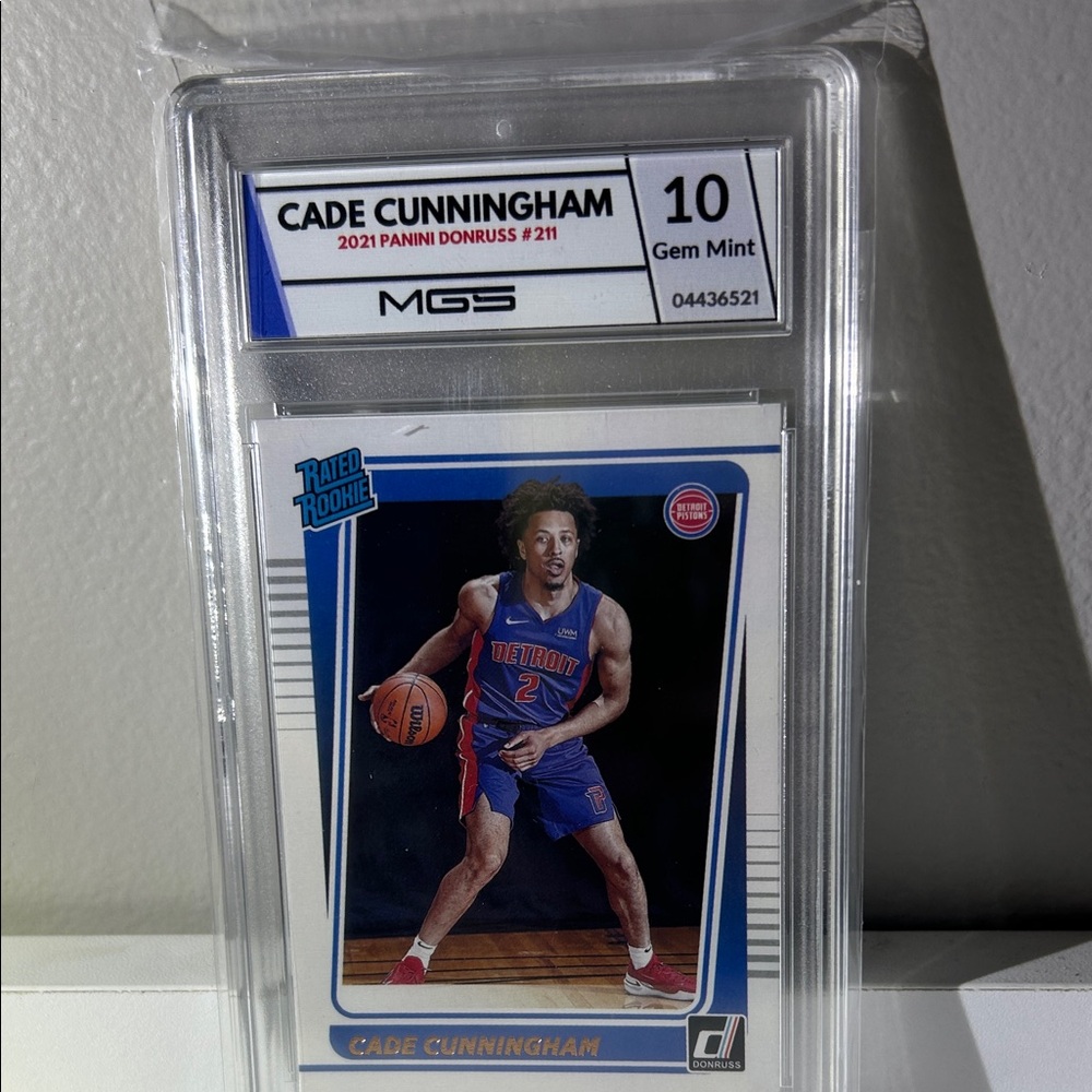 Panini Donruss Cade Cunningham Rookie Card - Blue and Red